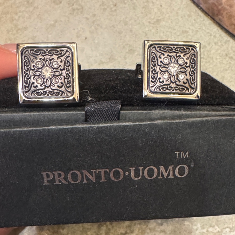 Pronto Uomo Intricate Silver Cufflinks